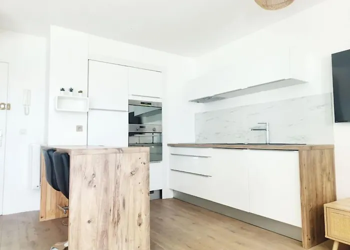 Beau Duplex Familial Avec Jardin Cloture